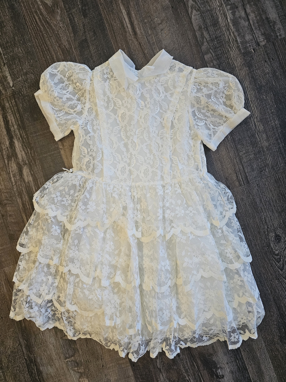 1950s Lace Tiered Puff Sleeve Childs Flower Girl Dress